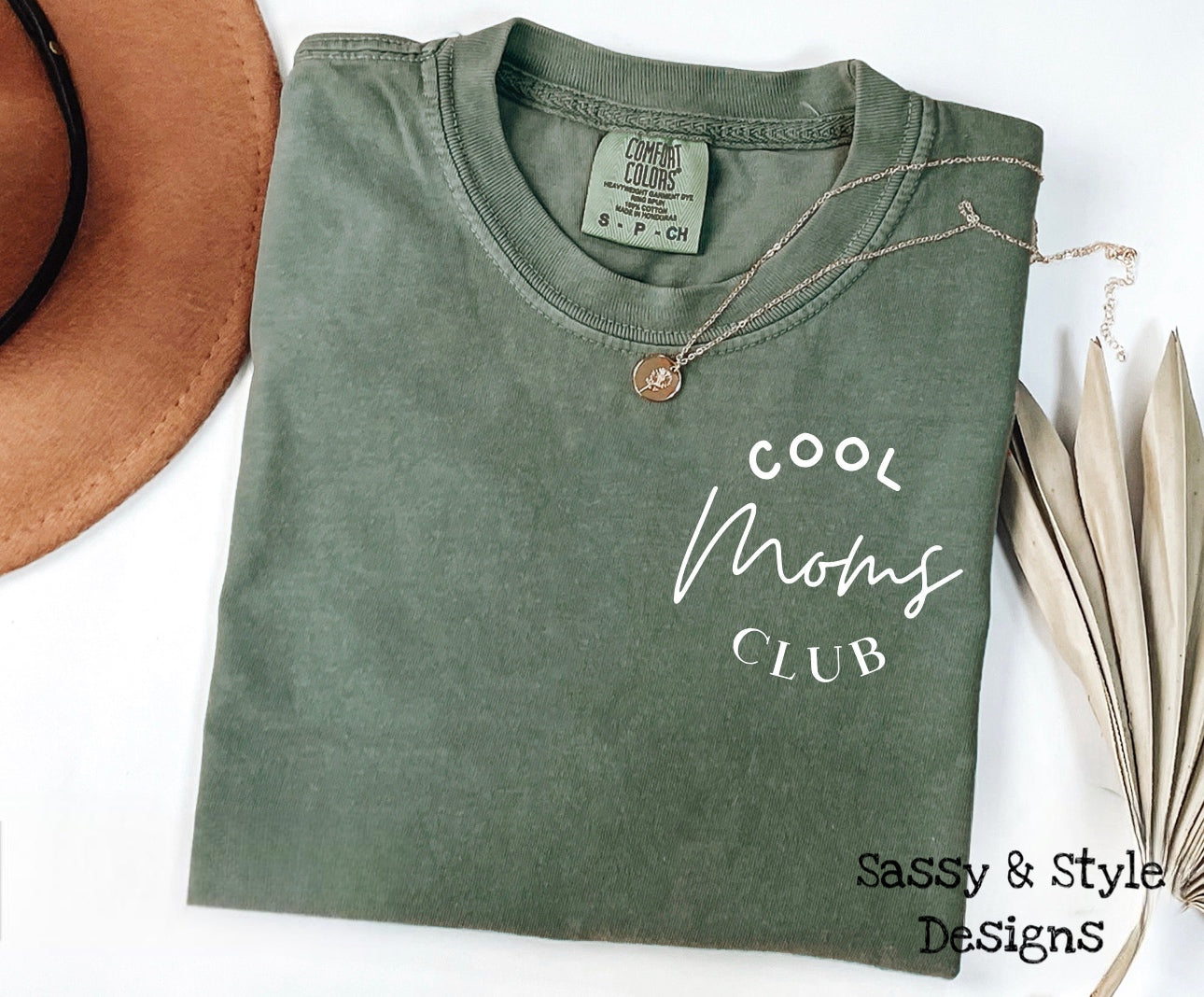 Cool Club Vintage Graphic T-Shirt