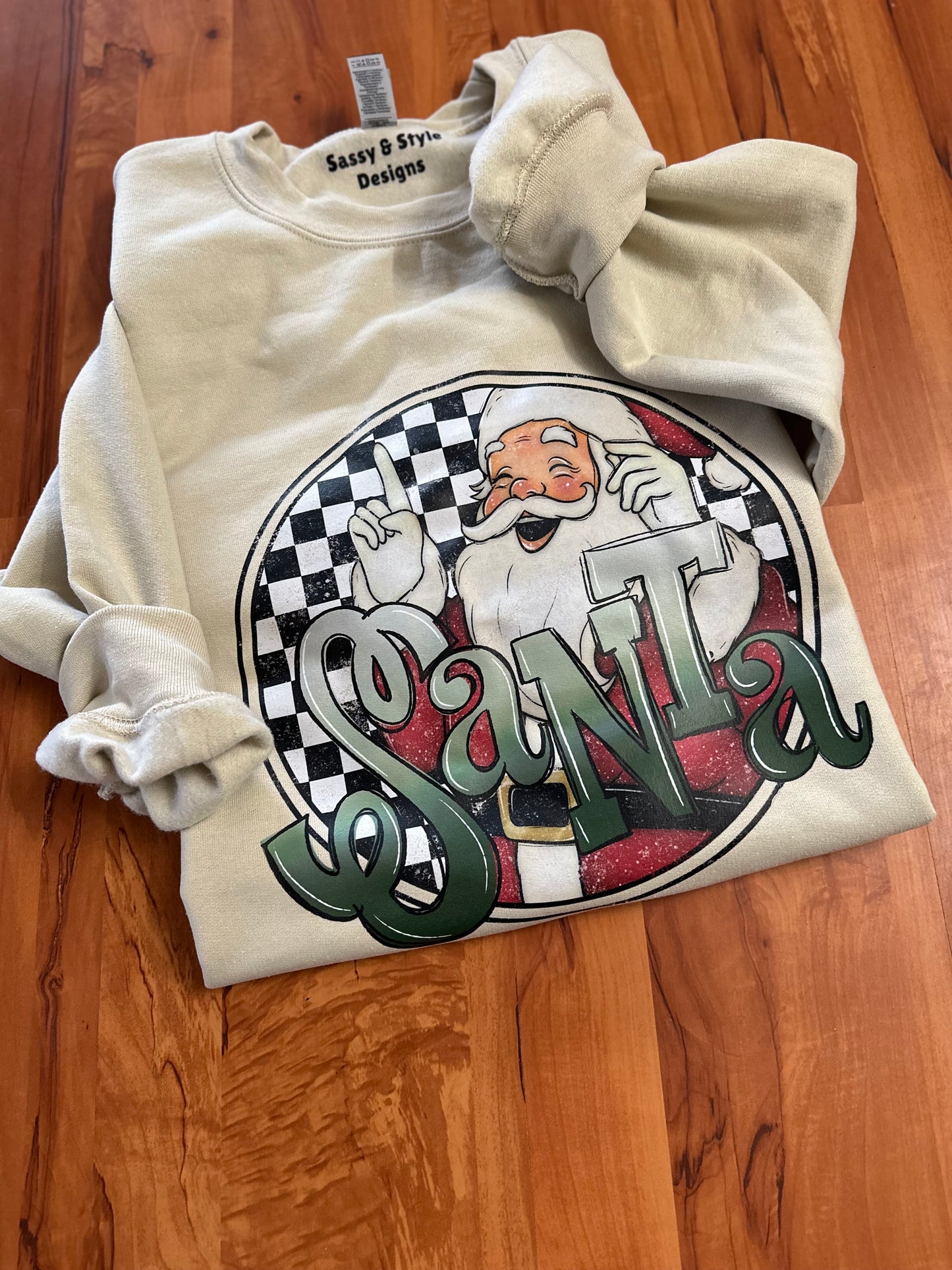 Retro Santa Graphic Sweatshirt