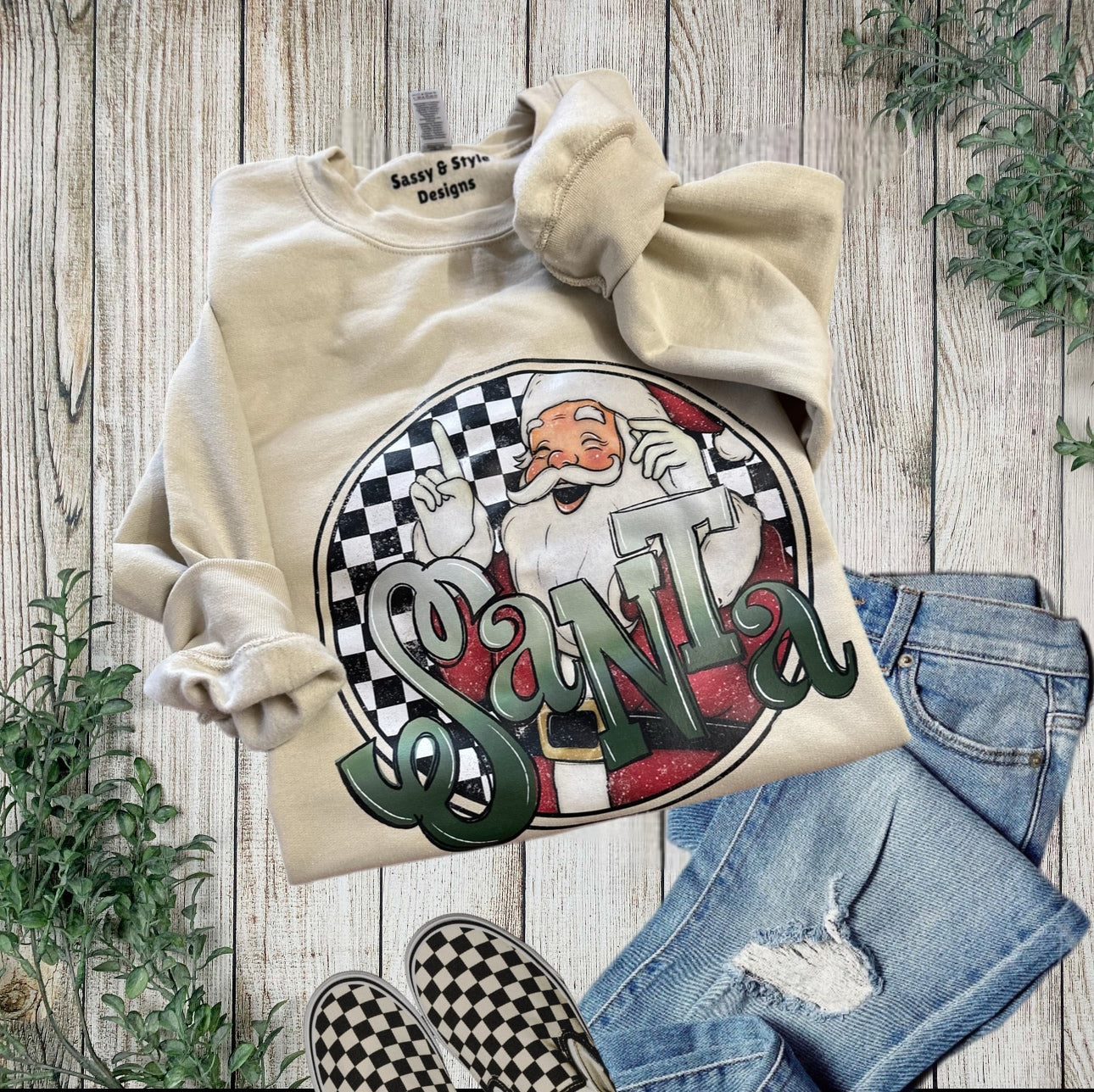 Retro Santa Graphic Sweatshirt